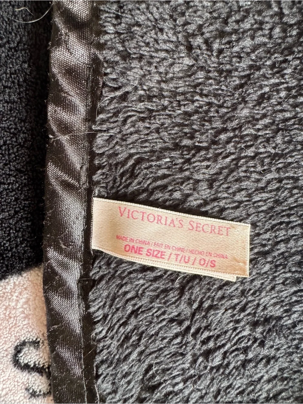 Victoria's Secret VS Logo Fleece Blanket, White Black Pink